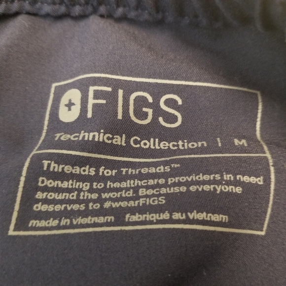 {M} Figs Men's Cairo Cargo Scrub Pant Navy 31" Inseam - Picture 14 of 16